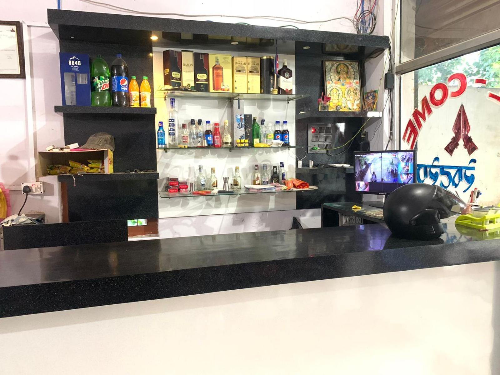 Subha Laxmi Hotel & Lodge Bahasi Ngoại thất bức ảnh